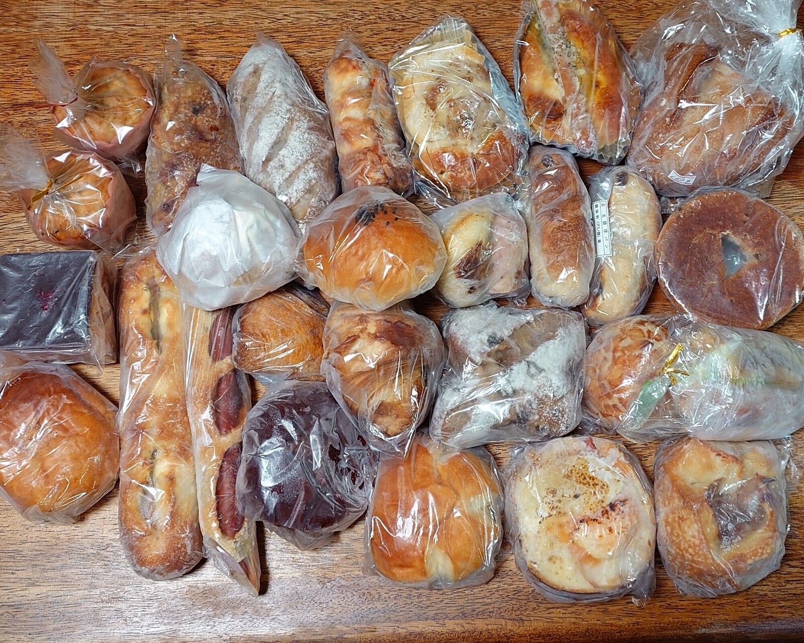 石窯パン工房 MOCOMOCO - スペイン石窯で焼く『モコモコのたっぷりパン