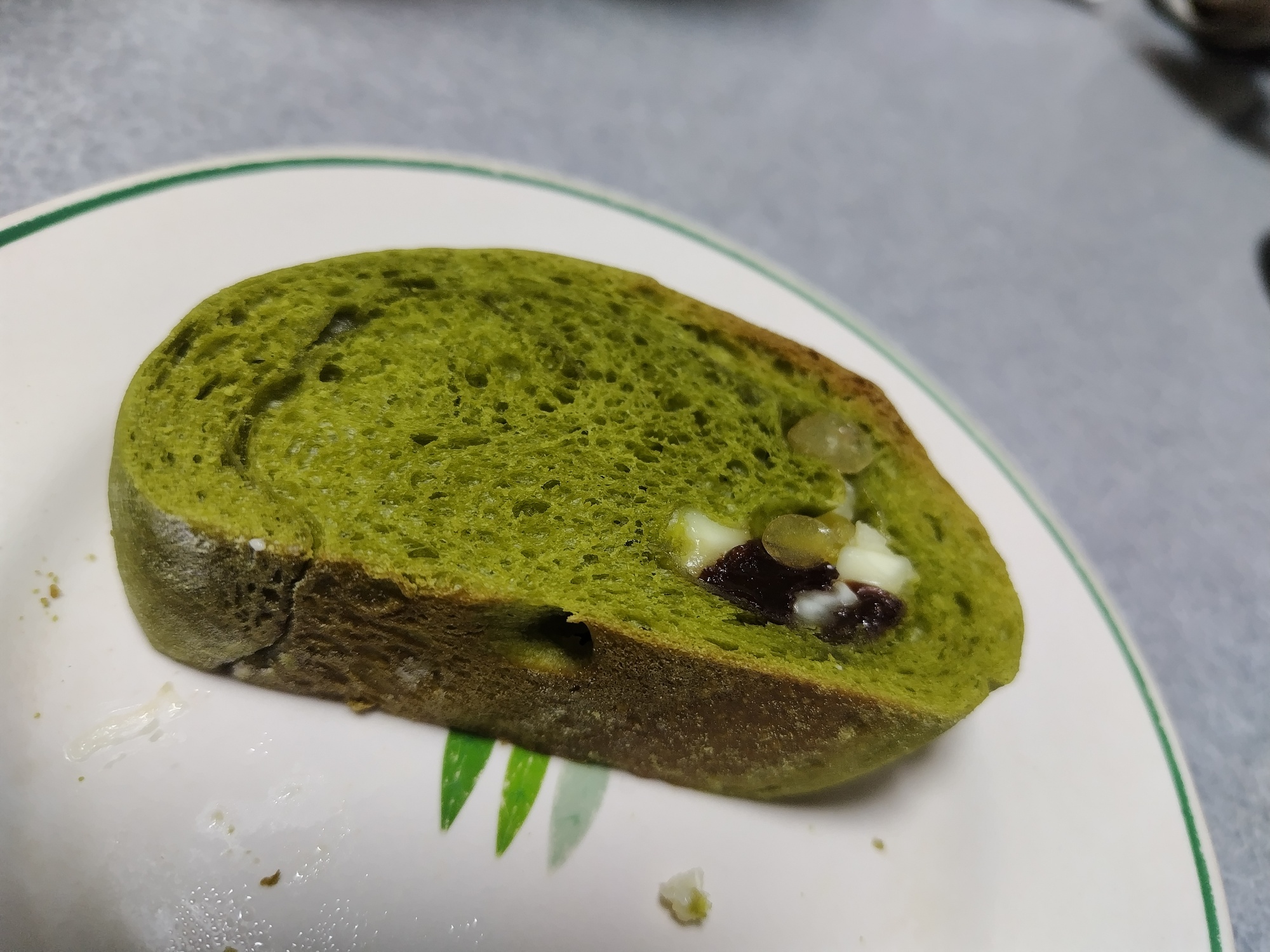 ぶどうぱん専門店 ぶどぱん - ぶどう1.5倍【マシマシ】確約！ぶどう