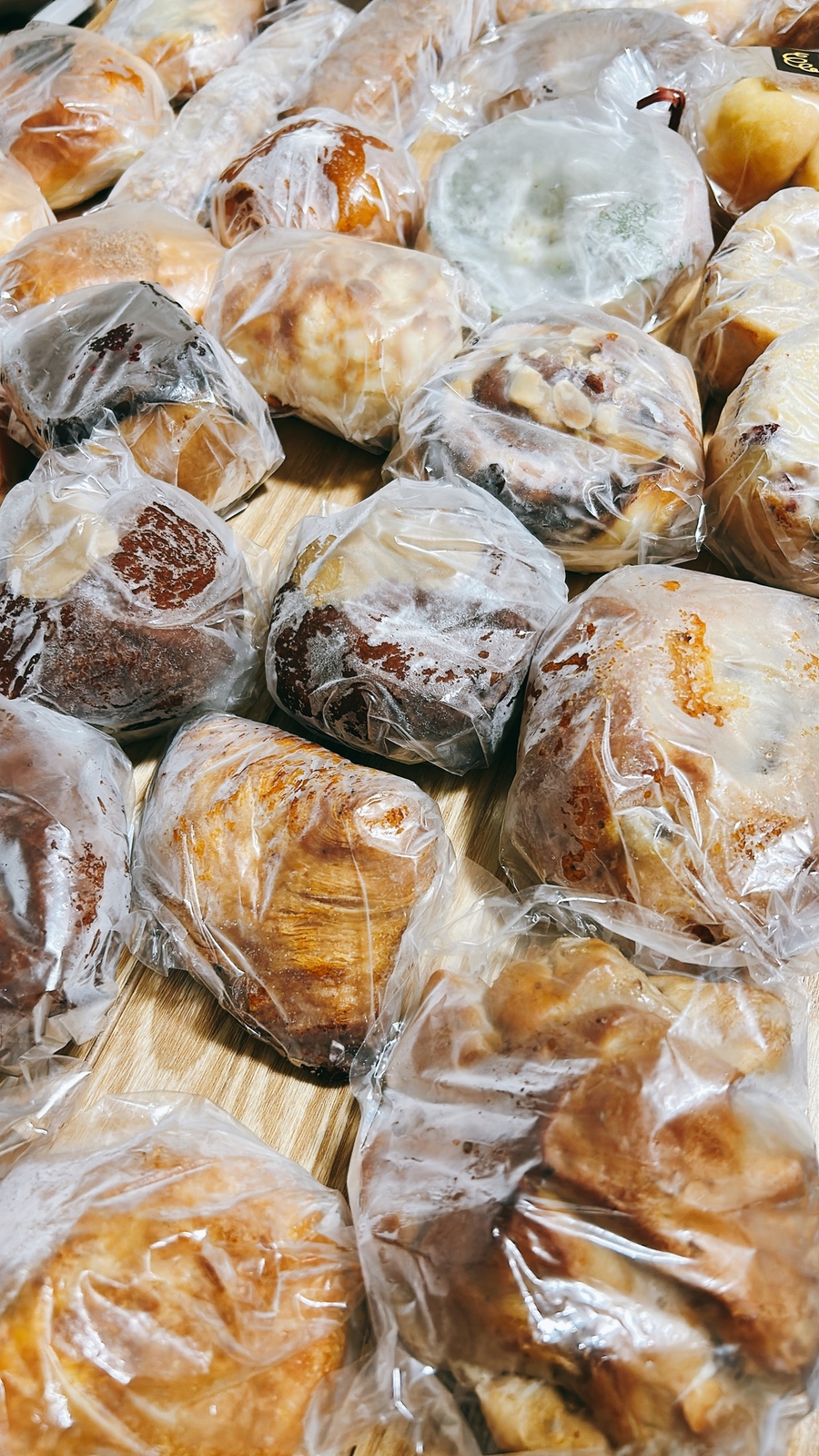 石窯パン工房 MOCOMOCO - スペイン石窯で焼く『モコモコのたっぷりパン