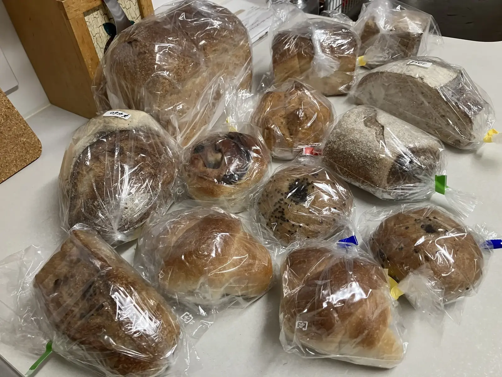 一歩ベーカリー - 自家製酵母パンとライ麦パンのお楽しみセット【春