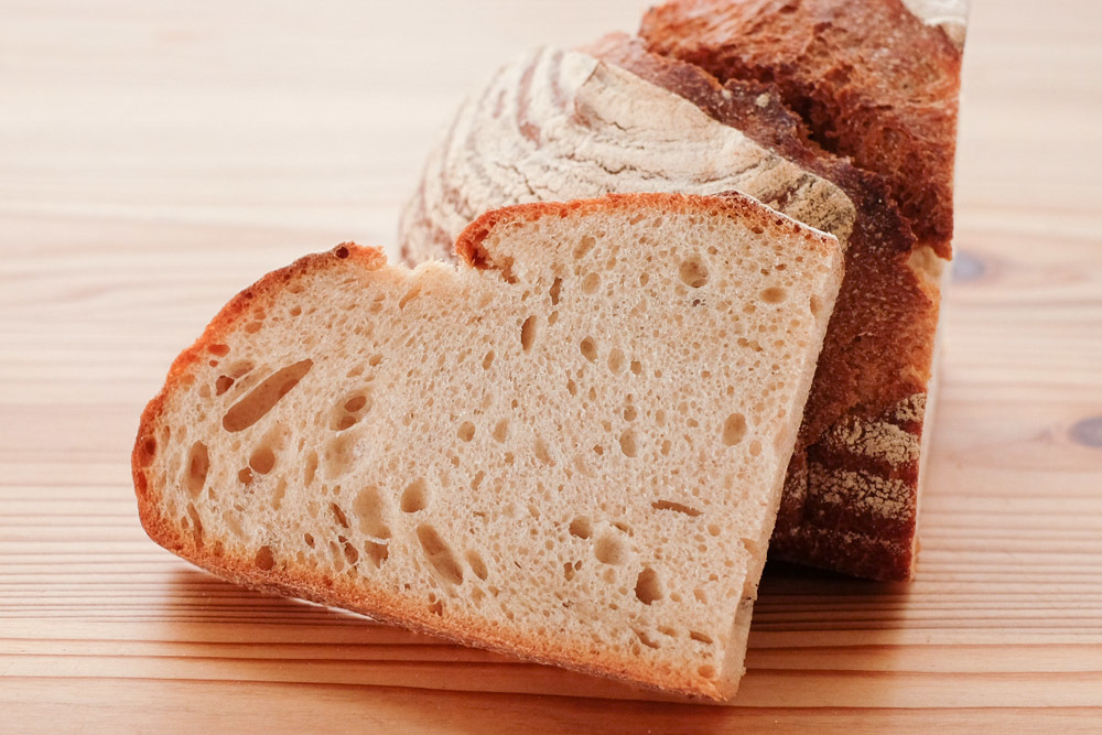 Bread & Butter - 九州産小麦を使用した無添加生地 Bread & Butter