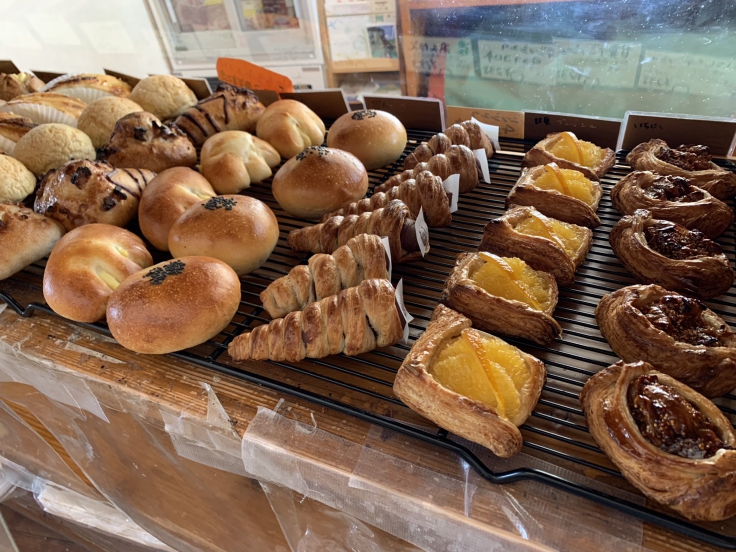 【国産小麦＆自家培養酵母100％】自家製惣菜パン多め＋クロ系多め パンセット！ 5607737054686.jpg