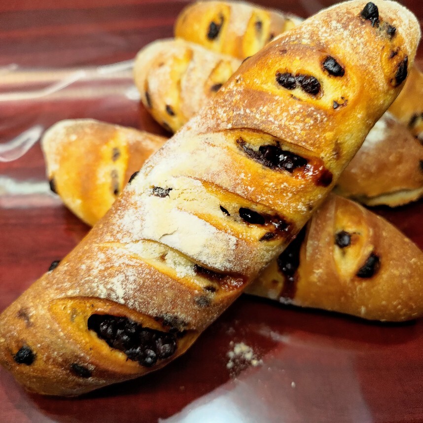Boulangerie Faveur - 国産小麦＆自家培養酵母100％で焼き上げる お