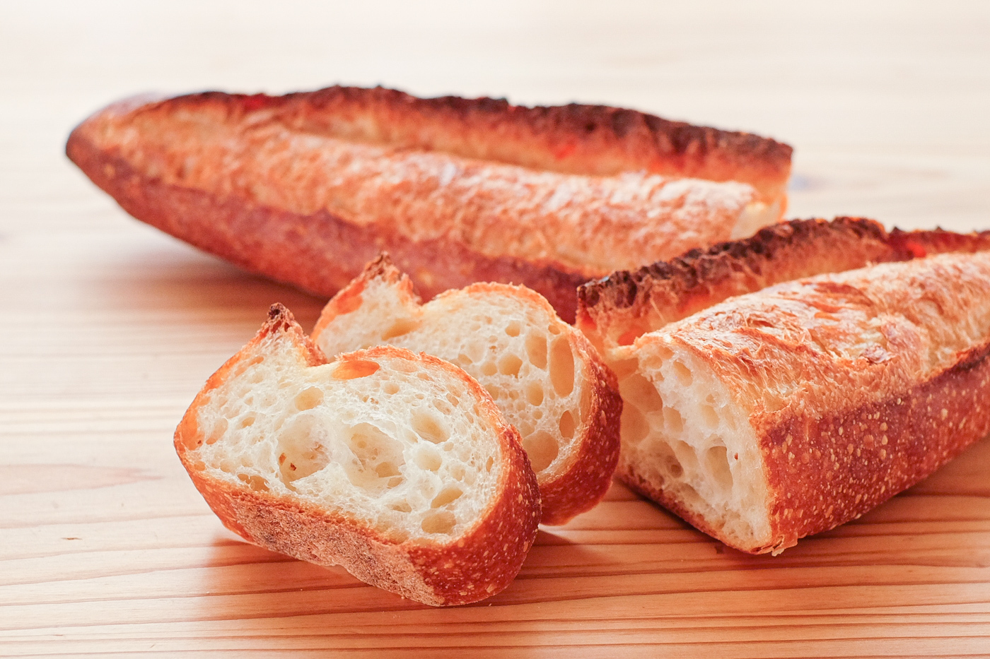 あのパン屋 - 【1番人気のあの食パン入り】水分量多めもちもちパンセット | パンのお取り寄せ・通販サイト「rebake（リベイク）」