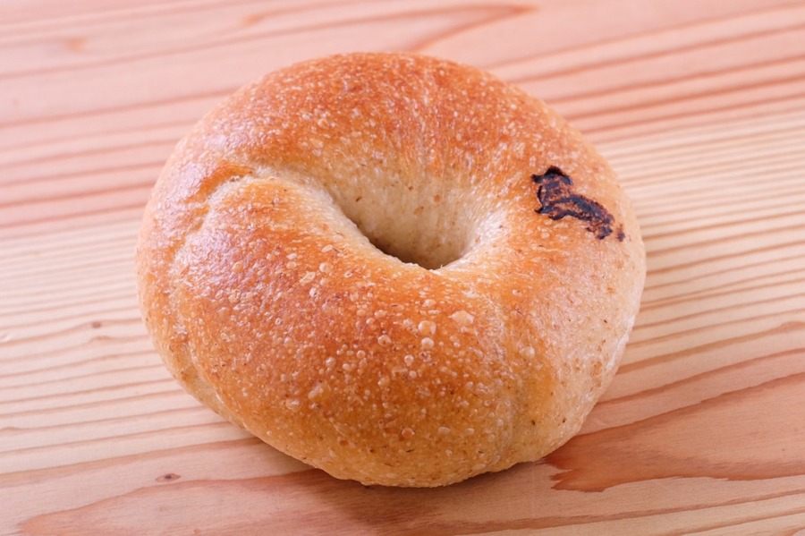 パンとベーグルのお店小梅のしっぽ パリッとむっちりベーグルとこだわりパンセット パンのお取り寄せ 通販サイト Rebake リベイク