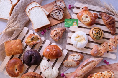 高加水食パン入り☘クローバーベーカリーお楽しみパンセット
