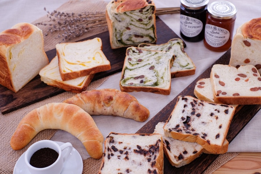 ぐーちょきぱんじゃ 10種類から選べる トランス脂肪酸フリー フレーバー食パン4斤と人気のバターフランスセット 送料込み パン のお取り寄せ 通販サイト Rebake リベイク