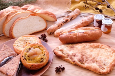 【一時販売休止】北アルプスの湧き水を使った自家製創作パンとケーキのおすすめセット