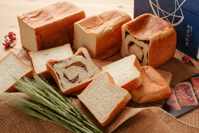金澤食パン「わざtoわざ」食パンセット