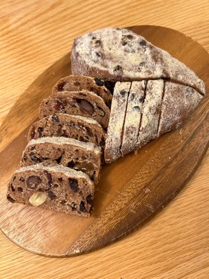 天然酵母のバレンタインシュトーレン
