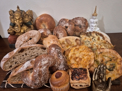 むっちむち食感!国産小麦の高加水パン♡バナココのアジア周遊セット