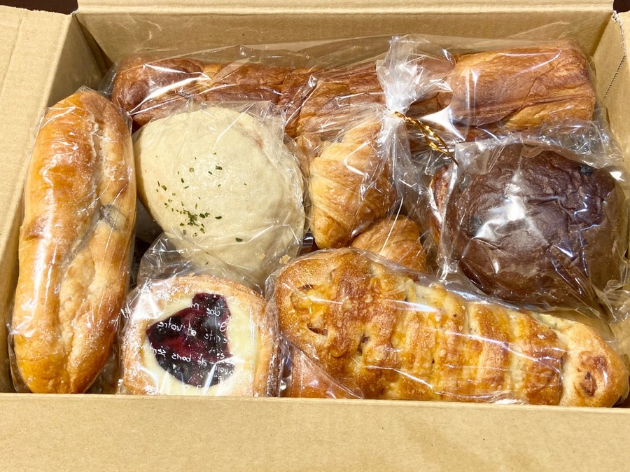 Boulangerie Amp Cafe Cedre Cedreお楽しみパンセット いろいろ詰め合わせ パン のお取り寄せ 通販サイト Rebake リベイク Boulangerie Amp Cafe Cedre Cedreお楽しみパンセット いろいろ詰め合わせ パン のお取り寄せ 通販サイト Rebake リベイク