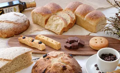 Plantbasedfoodfactoryてんねんやのパンセット