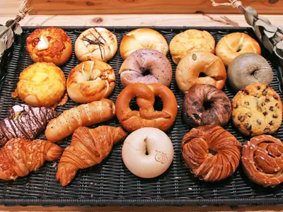 ベーグルとクロワッサンの店 Biwajima Bakeryのパンセット