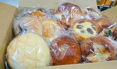 種類がかぶっても大丈夫な方へ。お得！早く届く！約50個の種類豊富なパンをお届けします♪