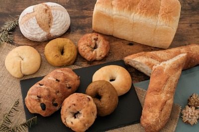 1110bakery　たっぷりお食事パンセット