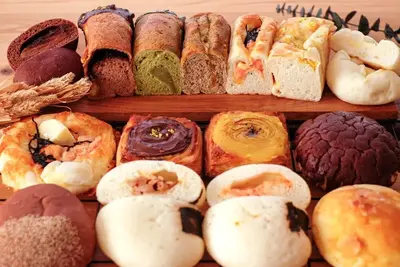 エムズ・ノア・ベーカリー (Ｍ'z Ｎoa Bakery) (旧：ル・ミトロン食パン姫路店)のパンセット
