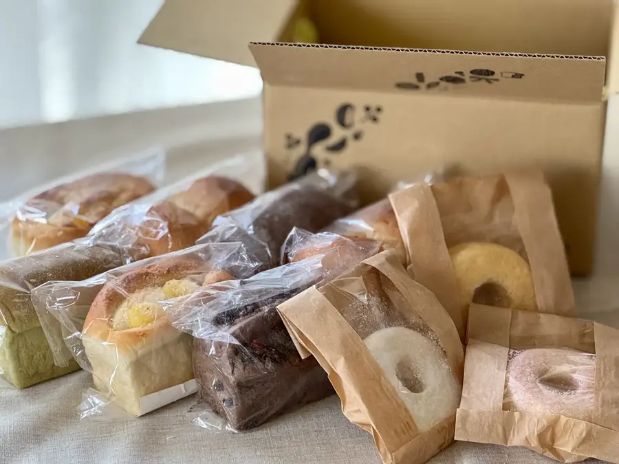 【国産小麦100%使用】季節限定品も楽しめる♪ひとりじめ食パン7種セット(ドーナツ2個付き)の画像2