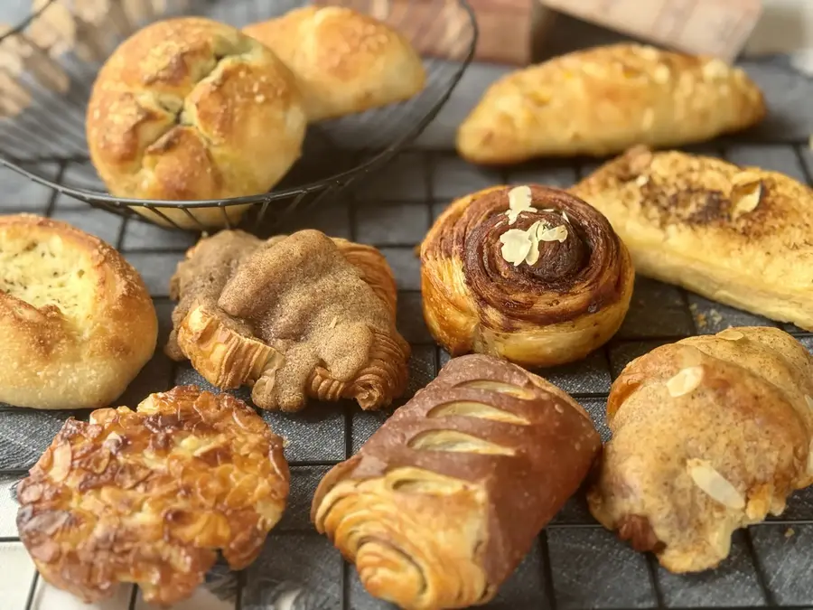 奈良の人気コーヒー店が手掛ける！ROKUMEI BAKESの自家製パンセット