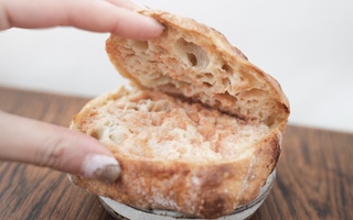 パンと過ごす日常 vol.4｜明太パン2種入り！福岡「Loop a Bread」お取り寄せ