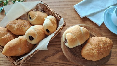 【グルテンフリー】ナッツたっぷりチョコパン＆食事にもピッタリ塩バターパンのセット｜バトンショコラパン5個＆塩バターパン5個　計10個入