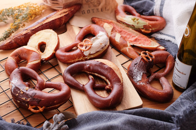 『プレッツェルLoveに送る！』発酵バタープレッツェルが必ず入る♪バラエティー豊富なプレッツェルセット