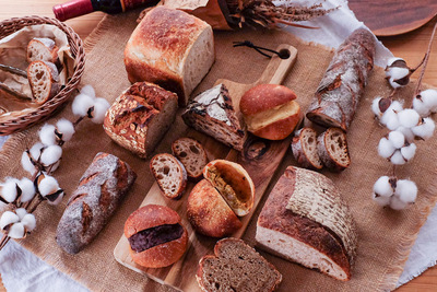 【国産小麦・自家製酵母を使用】手作りのやさしい味わい 食事パン中心おまかせセット