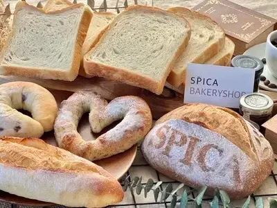 ギフトにもおすすめ！6種類の生地を楽しむ食事パンセット